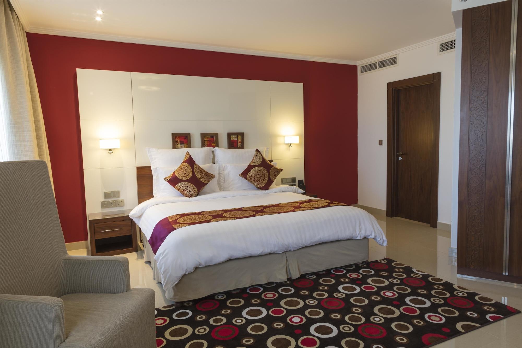 Coral Muscat Hotel And Apartments Bagian luar foto